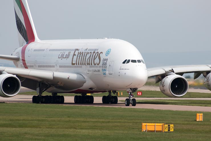 Emirates vai voar para o Brasil com o maior avião do mundo (Foto via Shutterstock)