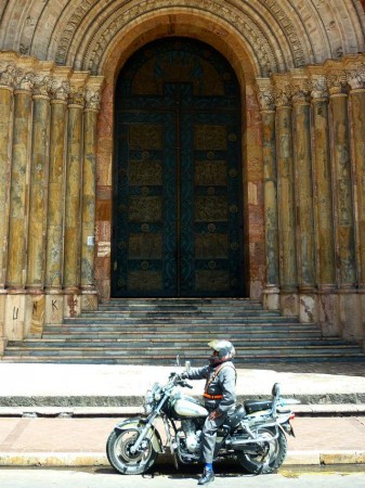 Catedral Nova - Cuenca, Equador (Foto: Esse Mundo É Nosso)