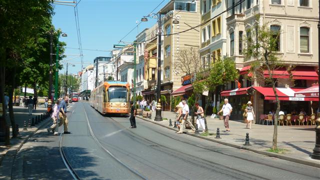 Tram - Como ir do aeroporto de Istambul ao centro (Foto: Esse Mundo É Nosso)