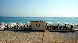 Praia em Ölüdeniz, Turquia (Foto: Esse Mundo É Nosso)