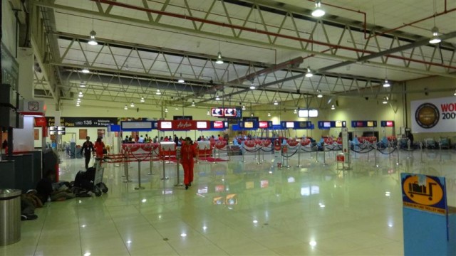 Conexão em Kuala Lumpur - Terminal Low-Cost LCCT (Foto: Esse Mundo É Nosso)
