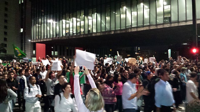 #vemprarua Manifestação em São Paulo (Foto: Esse Mundo É Nosso)