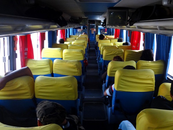 Viajar de ônibus no Paraguai é teste de paciência (Foto: Esse Mundo é Nosso)
