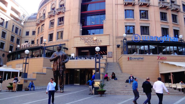 Nelson Mandela Square - Joanesburgo, África do Sul (Foto: Esse Mundo É Nosso)