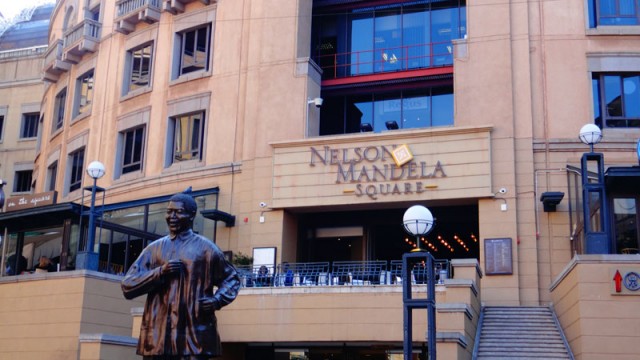 Nelson Mandela Square - Joanesburgo, África do Sul (Foto: Esse Mundo É Nosso)