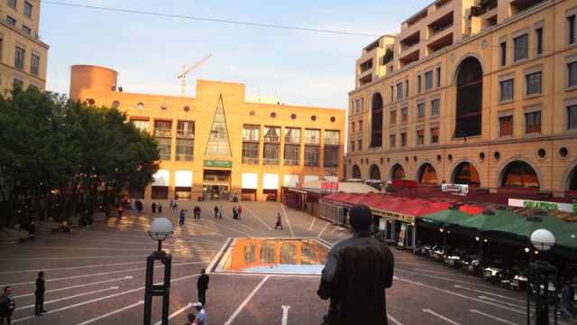 Nelson Mandela Square - Joanesburgo, África do Sul (Foto: Esse Mundo É Nosso)