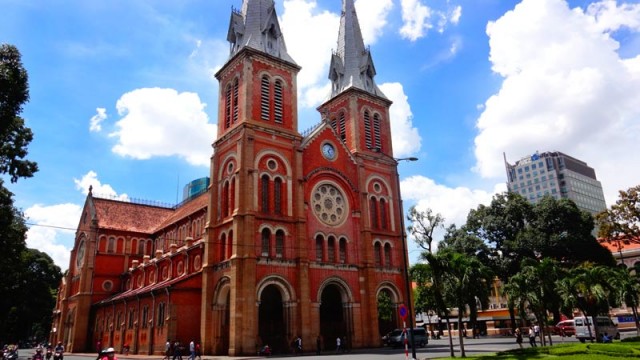 Catedral de Notre Dame em Ho Chi Minh, Vietnã (Foto: Esse Mundo É Nosso)