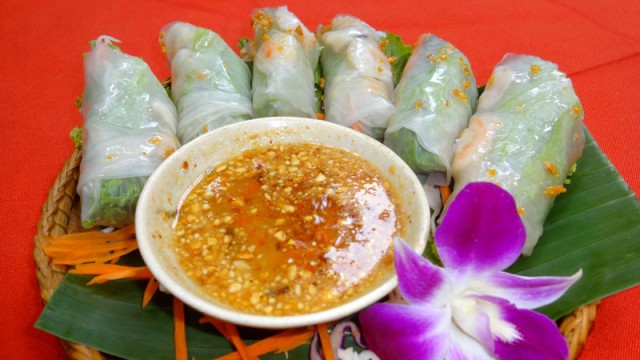 Aula de culinárian o Camboja (Foto: Esse Mundo É Nosso)