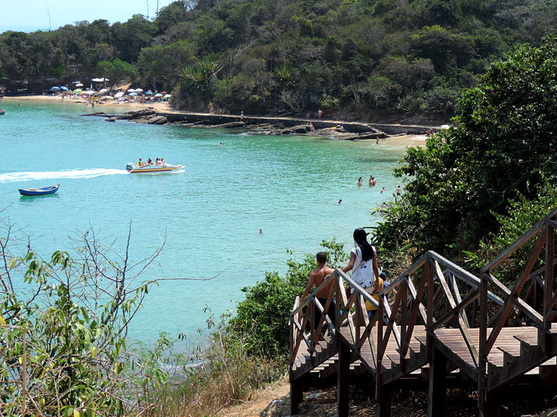 Escada da Praia Azeda e Azedinha