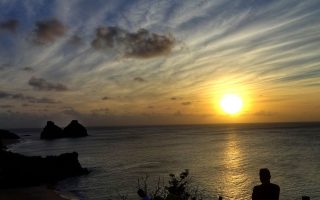 Pôr do sol em Fernando de Noronha (Foto: Esse Mundo é Nosso)