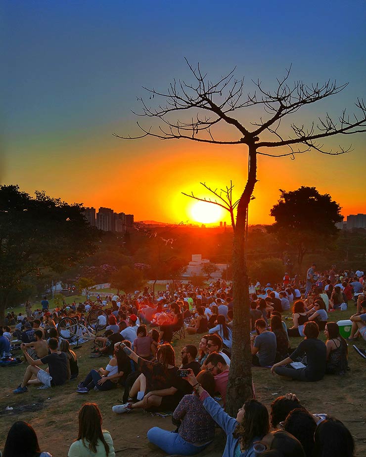 Praça do Pôr do Sol: Como chegar ao fim de tarde mais famoso de SP Praça do Pôr do Sol: Como chegar ao fim de tarde mais famoso de SP