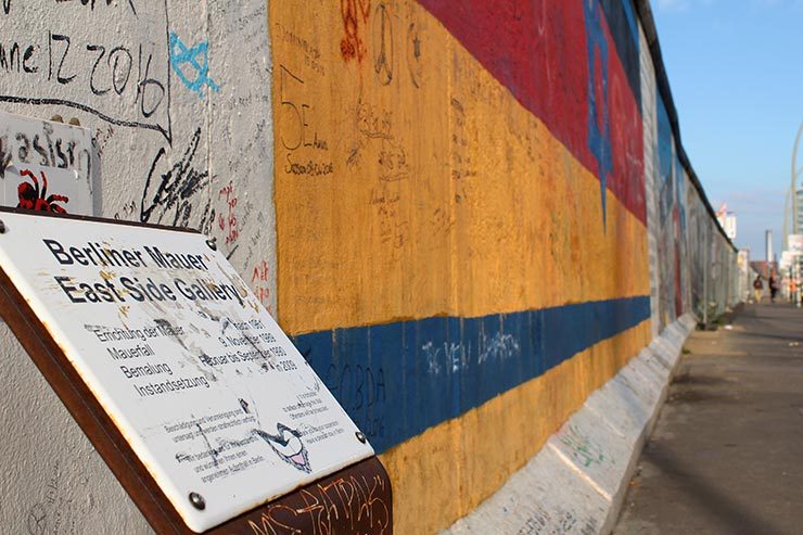 De bicicleta em Berlim: East Side Gallery (Foto: Esse Mundo É Nosso)