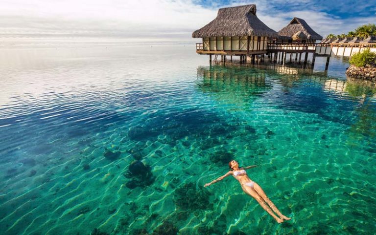 Tahiti busca casais e famílias pra viajar pra lá (Foto via Shutterstock)