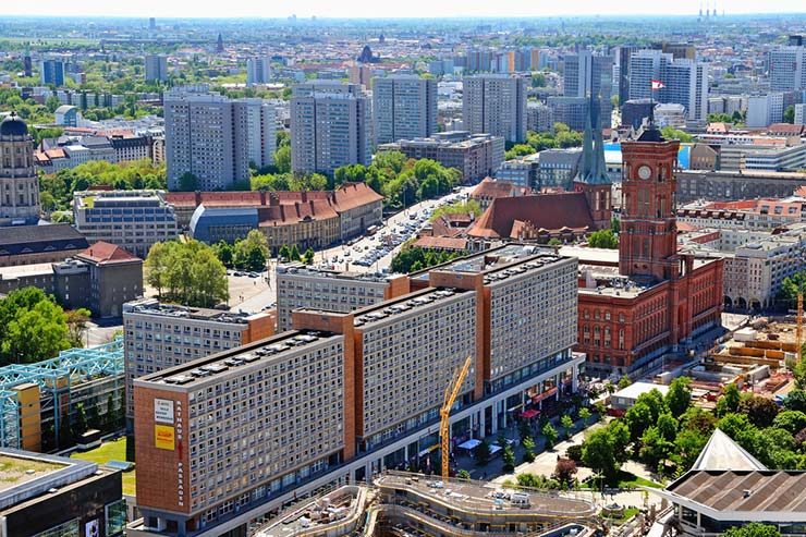 Mirantes em Berlim: Park Inn (Foto via Shutterstock)