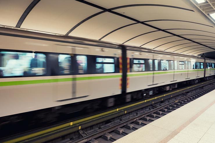 Como ir do aeroporto de Atenas ao centro (Foto via Shutterstock)