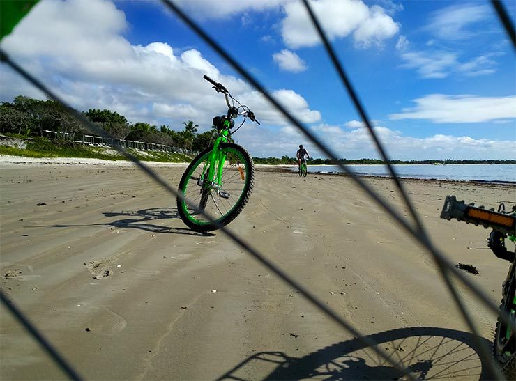 Passeio de bicicleta em Porto Seguro, Arraial d'Ajuda e Trancoso (Foto: Esse Mundo É Nosso)