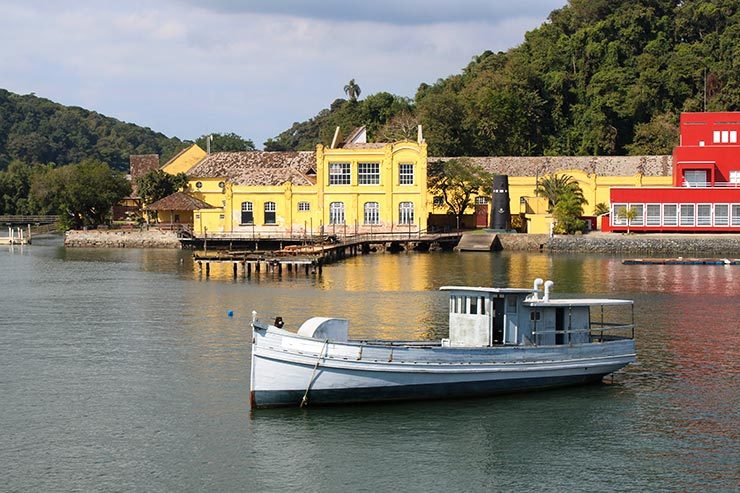 Barco Príncipe de Joinville a São Francisco do Sul (Foto: Esse Mundo É Nosso)