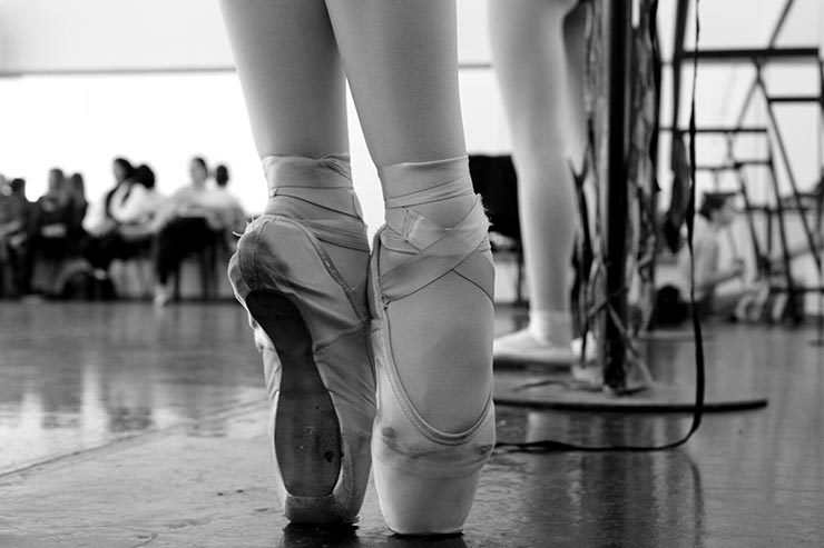 Pés de bailarina em visita à Escola Bolshoi