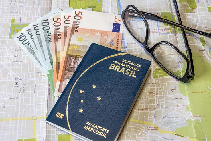 Como é a imigração em Portugal (Foto via Shutterstock)