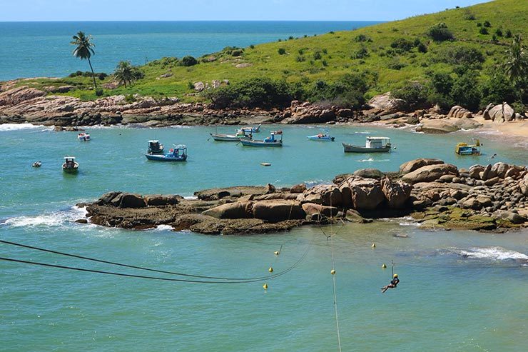 Praia de Calhetas e a tirolesa em Cabo de Santo Agostinho (Foto: Esse Mundo É Nosso)