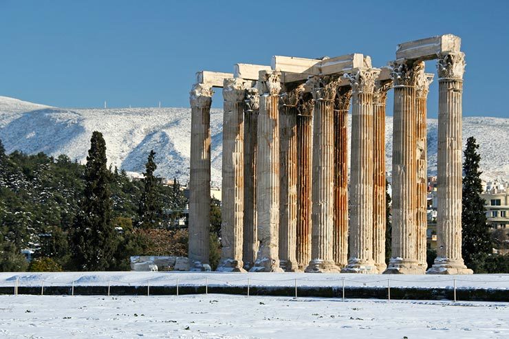 Quando ir pra Grécia: Qual a melhor época pra viajar (Foto via Shutterstock)