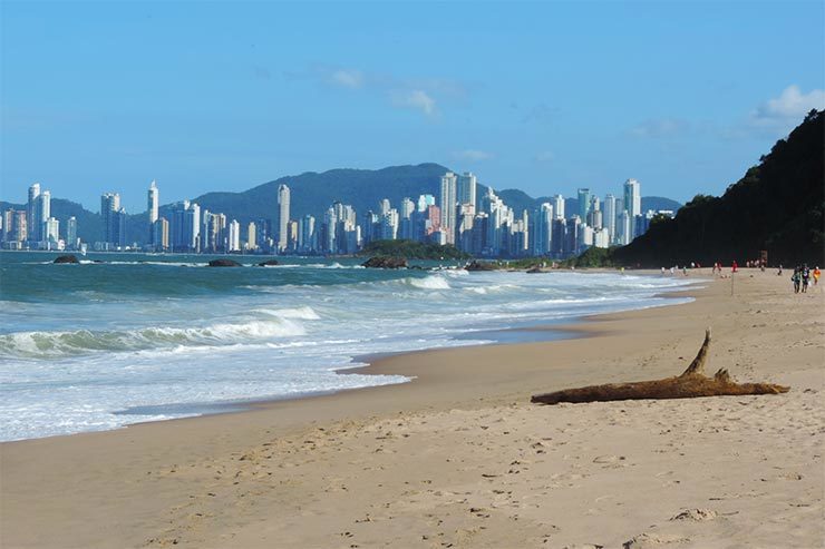 Praias de Balneário Camboriú: Praia do Buraco (Foto: Esse Mundo É Nosso)