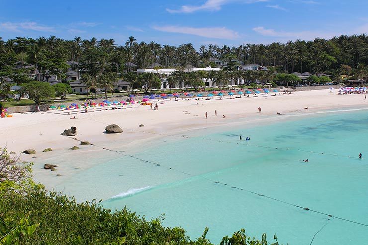 Raya Island, uma das melhores praias de Phuket, na Tailândia (Foto: Esse Mundo É Nosso)