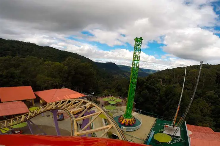 Gramado e Canela: Vista da montanha-russa para o Alpen Park (Foto: Esse Mundo é Nosso)