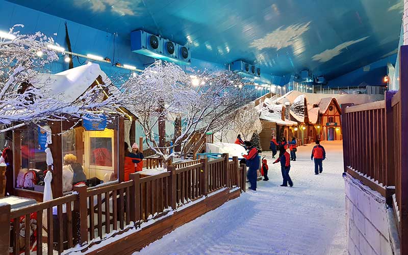 Pista de patinação de gelo no Snowland (Foto: Esse Mundo é Nosso)