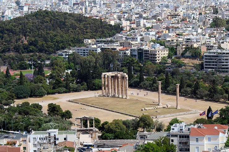 O que fazer em Atenas, Grécia - Templo de Zeus Olímpico (Foto: Esse Mundo É Nosso)