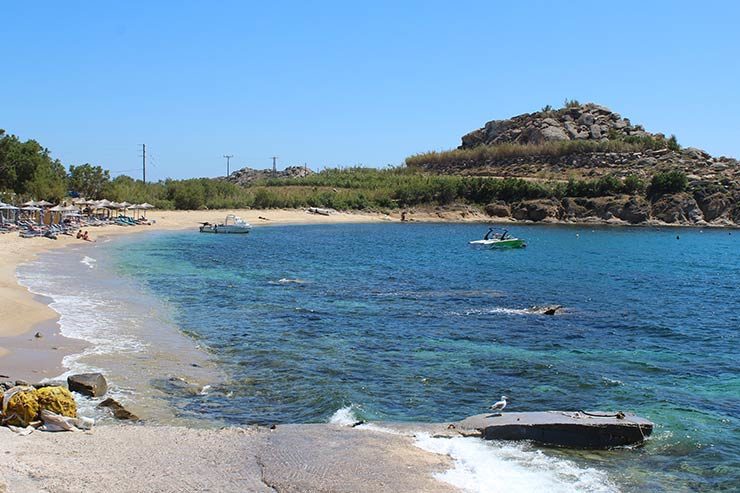 As melhores praias de Mykonos - Agia Anna 1 (Foto: Esse Mundo É Nosso)