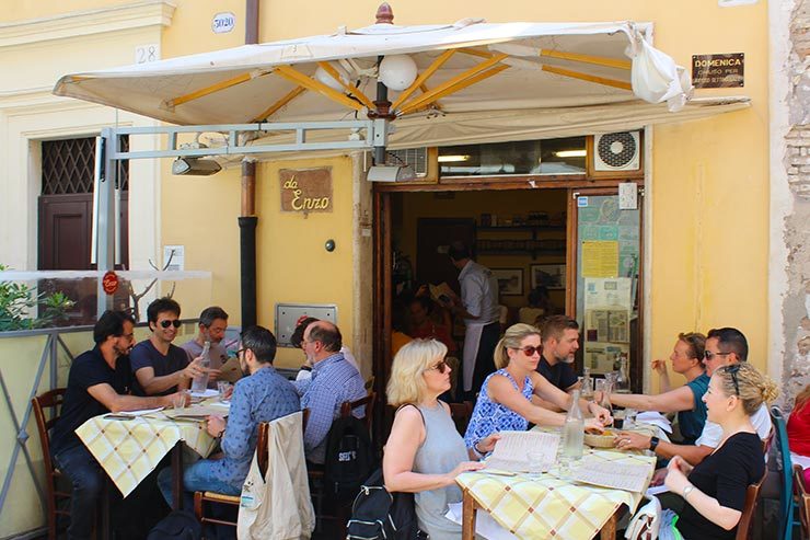 Onde comer massa em Roma: Carbonara no Da Enzo al 29 (Foto: Esse Mundo É Nosso)