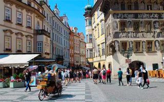 Golpes em Praga (Foto: Esse Mundo é Nosso)