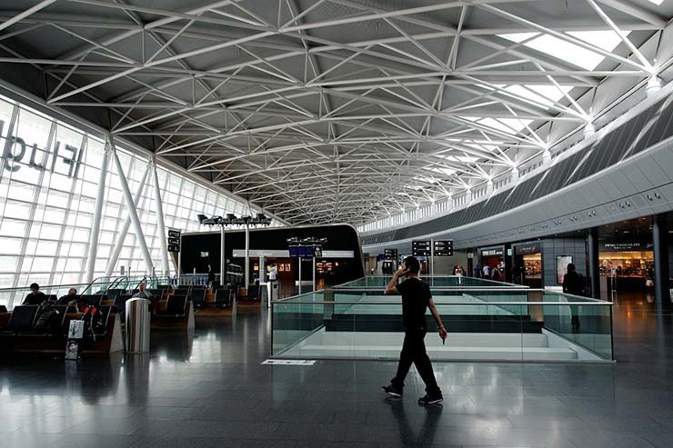 Foto do aeroporto - Como é a imigração em Zurique, Suíça