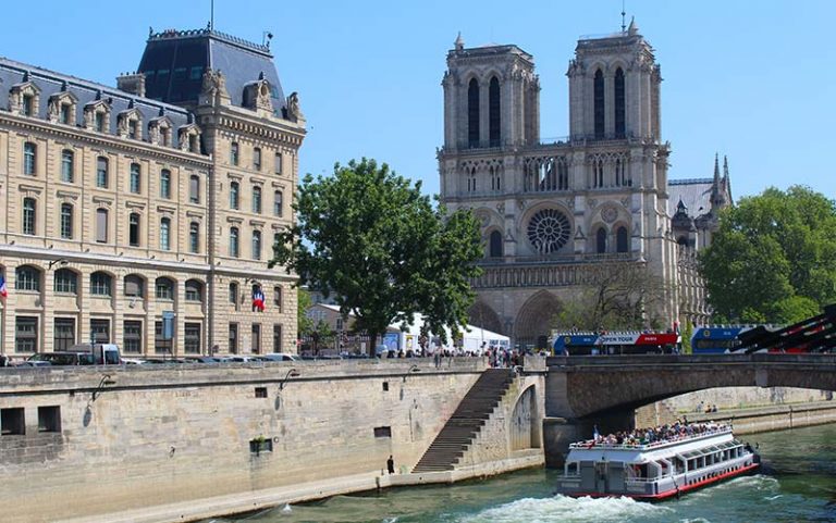Catedral de Notre-Dame por dentro (Foto: Esse Mundo É Nosso)