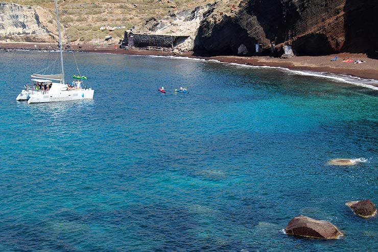 Red Beach em Santorini, a Praia Vermelha (Foto: Esse Mundo É Nosso)