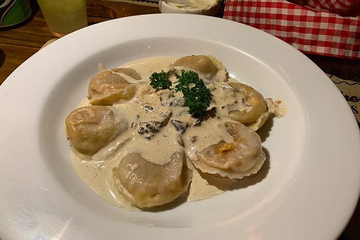 Prato do restaurante Las Sorrentinas, em Ilha Grande (Foto: Esse Mundo é Nosso)