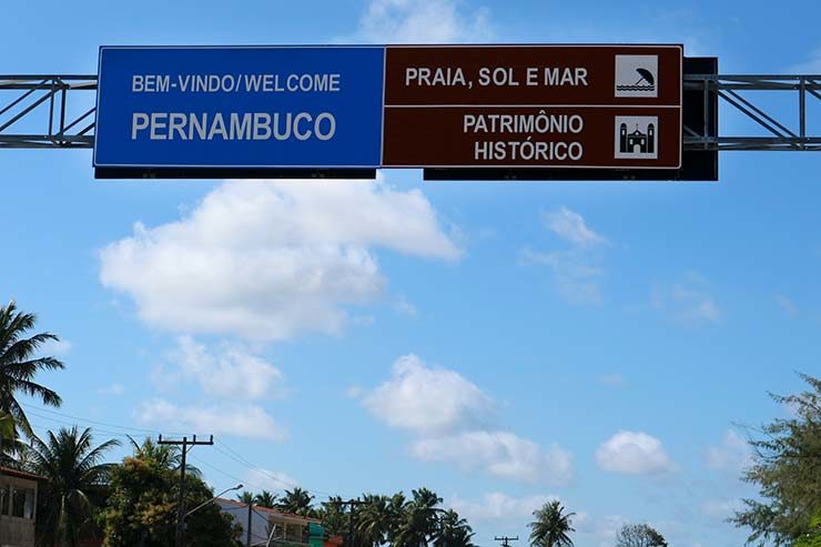 Divisa de Alagoas com Pernambuco, rumo a Porto de Galinhas (Foto: Esse Mundo É Nosso)