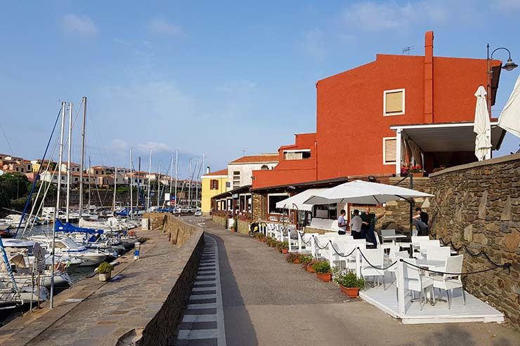 Centro de Stintino, Itália (Foto: Esse Mundo É Nosso)