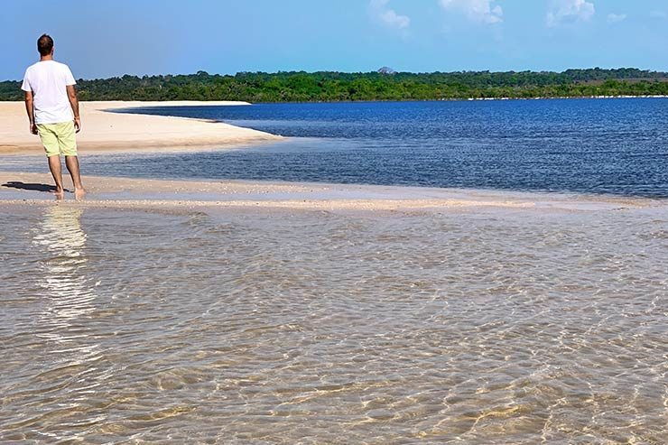 Praia de Ponta Grande surge no meio do Rio Arapiuns em Alter do Chão (Foto: Esse Mundo É Nosso)