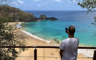 Internet em Noronha: Baía do Sancho (Foto: Esse Mundo É Nosso)