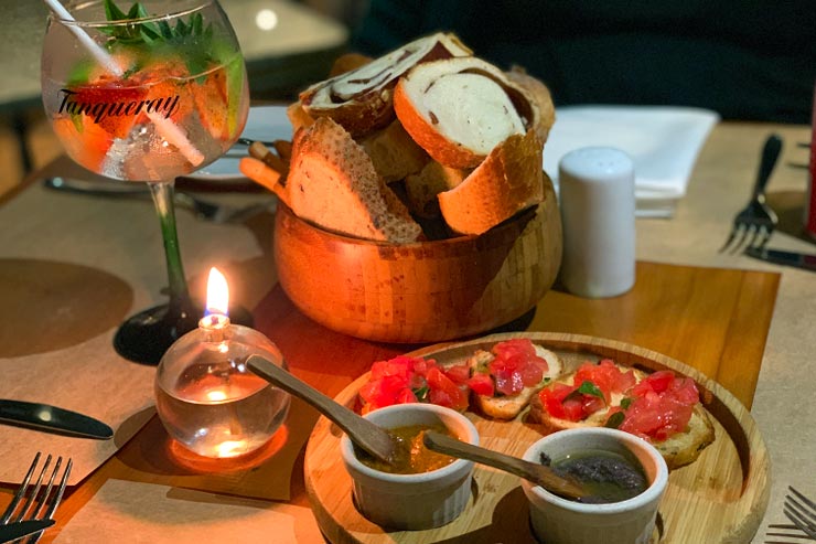 Pães caseiros e bruschettas (Foto: Esse Mundo é Nosso)