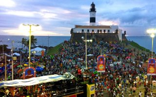 Qual é a data do Carnaval 2020: Farol da Barra em Salvador (Foto: Esse Mundo é Nosso)