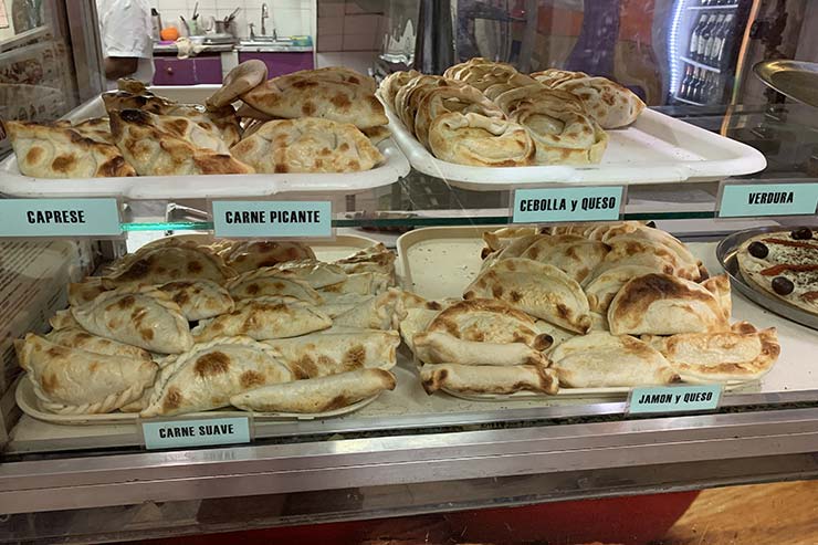 Empanada em Buenos Aires: Pizzeria Morris (Foto: Esse Mundo É Nosso)