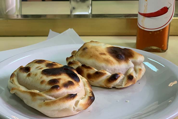 Empanadas da Pizzeria Güerrin (Foto: Esse Mundo É Nosso)