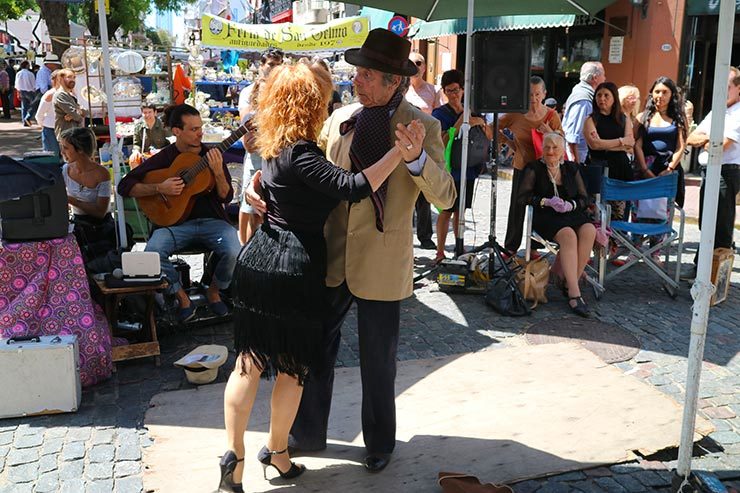 Dançarinos de tango na Feira de San Telmo (Foto: Esse Mundo é Nosso)