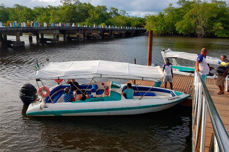 Barco em Graciosa para Boipeba (Foto: Esse Mundo é Nosso)