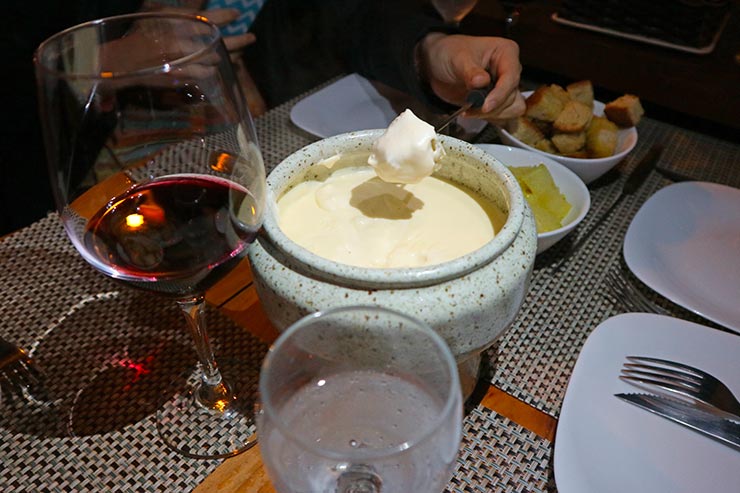 Fondue em Monte Verde (Foto: Esse Mundo é Nosso)