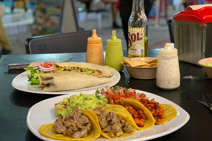 Quanto custa viajar pra Cancún e Playa del Carmen: Tacos e guacamole em restaurante típico mexicano (Foto: Esse Mundo é Nosso)