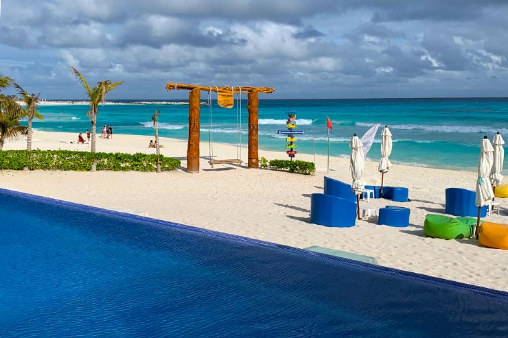 Piscina do hotel Ocean Dream em Cancún, no México (Foto: Esse Mundo é Nosso)
